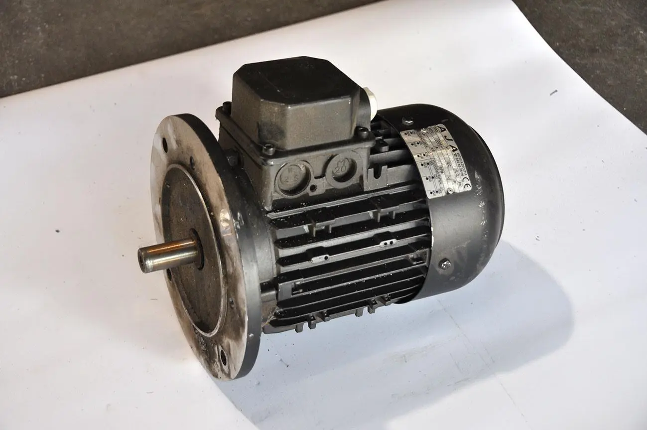 USED ZM AJA MOTOR 1,17 KW