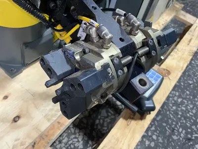 Used 2012 FANUC LR MATE 200IC Robots Ohio US | HGR 24 #1543313