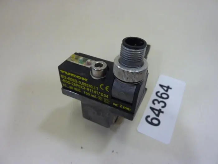 Used TURCK ELEKTRONIK NI2-K08Q-0,095/0,11-BDS-2AP6X3-H1141/S34 Sensors Michigan US | Ideal Machinery #608856
