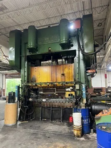 BROWN & BOGGS #SS2-400-96-48 Straight Side Double Crank Press | Universal Press & Machinery (UPM)