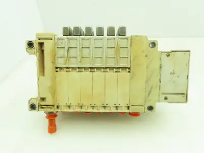 SMC VQC2200N-51 / VQC2300N-51 Pneumatic Solenoid Valve 6-Station Manifold 24VDC