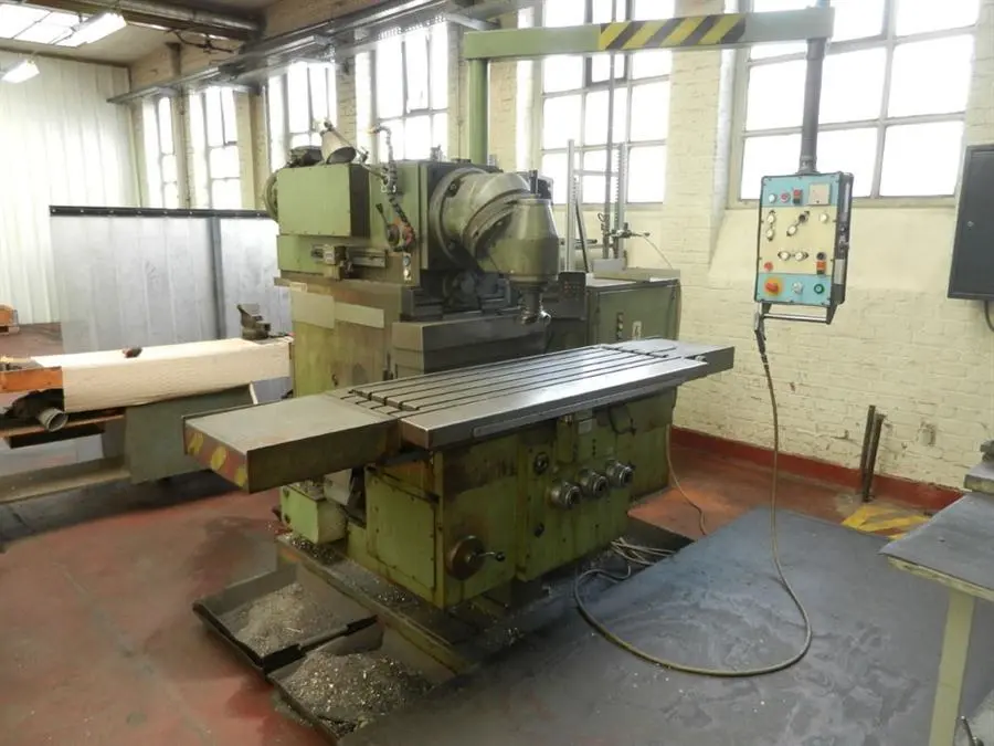 USED TOS FGS 32/40 X:1000 - Y:400 - Z:450 MM