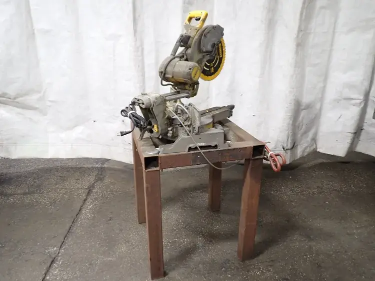 Used DEWALT DWS780 Miter Saws Ohio US | HGR 24 #872881