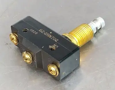 Honeywell BZ-2RN702 Snap Action Switch Loc4D24/2