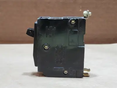 USED SQUARE D DP-4043