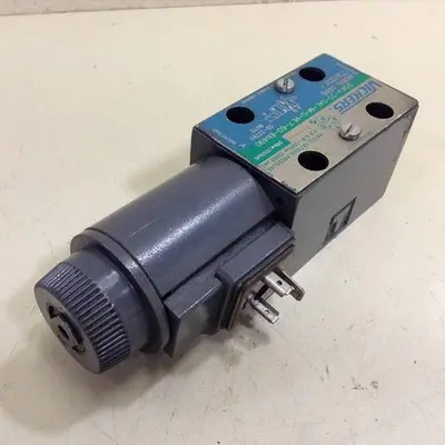 USED VICKERS DG4V-3S-2AL-M-U-HL7-60-EN490