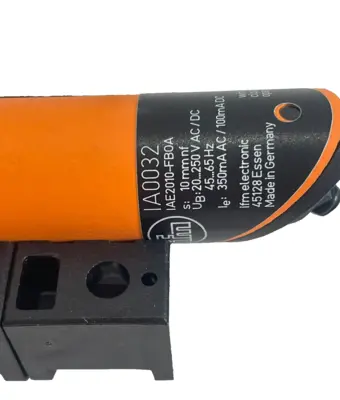 NEW IFM EFECTOR 1A0032 INDUCTIVE SENSOR IAE2010-FBOA-IA0032