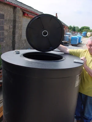 220 L Polypropylene Enclosed Tank
