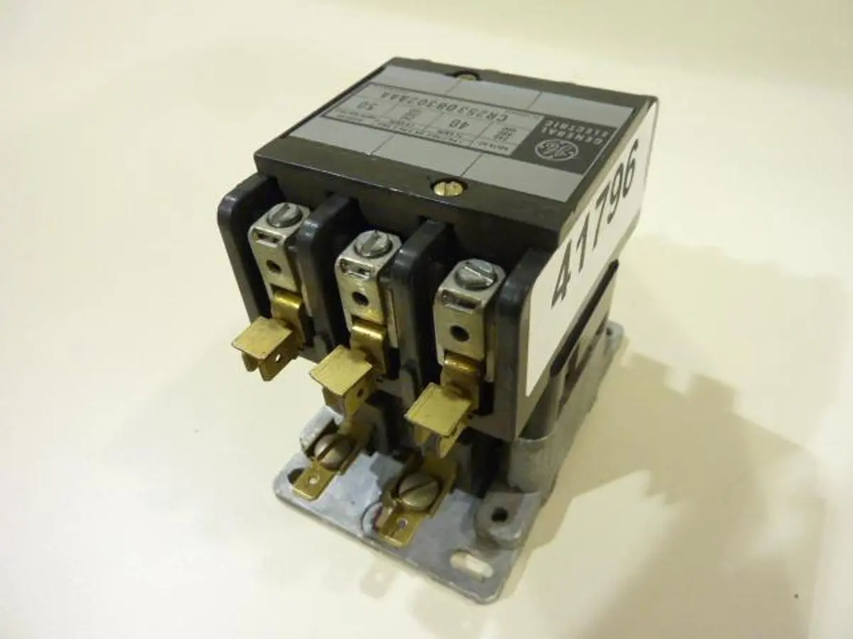 USED GENERAL ELECTRIC / GE CR253DB302AAA