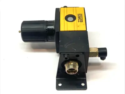 Used Knapp Pneumatic Air Pressure Regulator w/ Wall Mount Bracket Assembly Air Pressure Regulators Michigan US | Maverick Industrial Sales #1395622