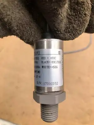 1002-B-PZ-2-FJ Pressure Transmitter 0-5VDC 9-32VDC 100PSIG 1/4″ NPT 38″ L