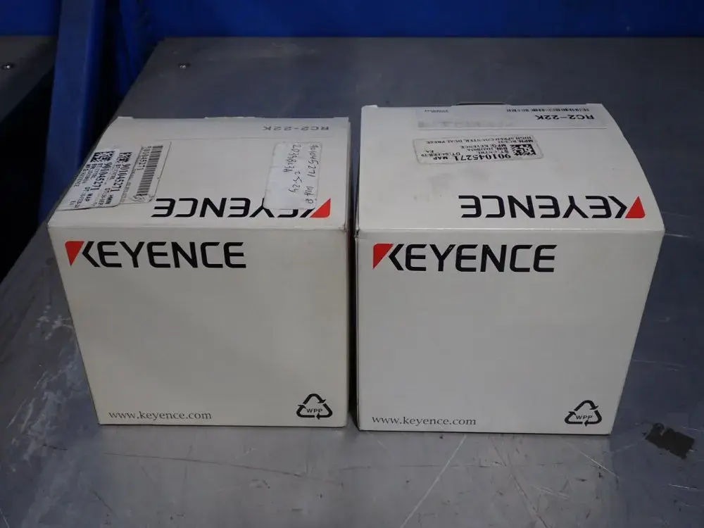 NEW KEYENCE RC222K
