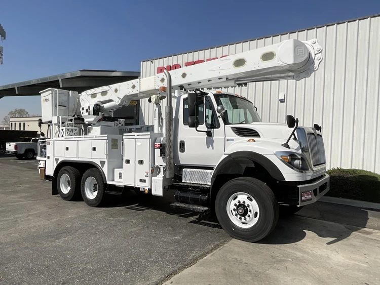 Used 2013 INTERNATIONAL 7500 Bucket (boom) trucks California US | Big Truck & Equipment #1412217