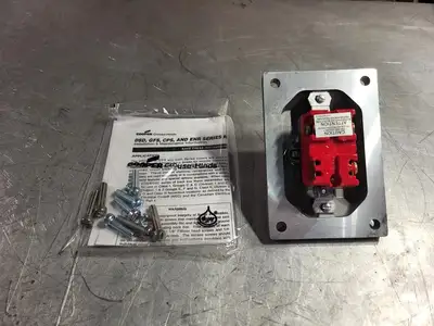 NEW CROUSE-HINDS DSD936 SA