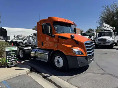 Used 2019 FREIGHTLINER T11664ST Conventional trucks California US | Commerce Truck Equipment Sales #1548731