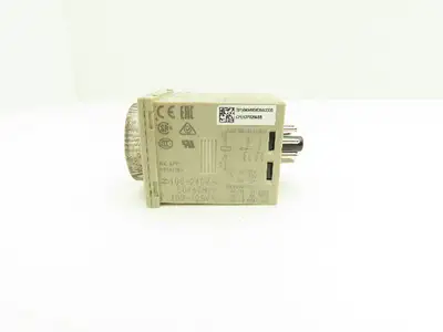 Omron H3CR-A8E Solid-State Timer Relay Socket 100-240V 1.2 Sec-300 Hours