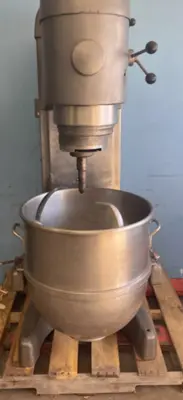 75-0477 Hobart V-1401 140 Quart Mixer