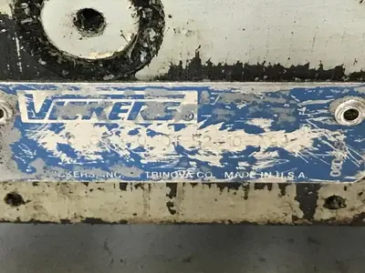 USED VICKERS CVCS40D1S210