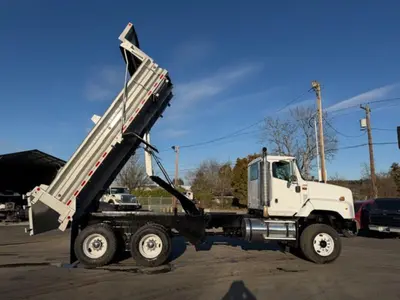 Used 2005 INTERNATIONAL® PAYSTAR 5600 Dump trucks Washington US | Puget Sound Truck Sales #1546517