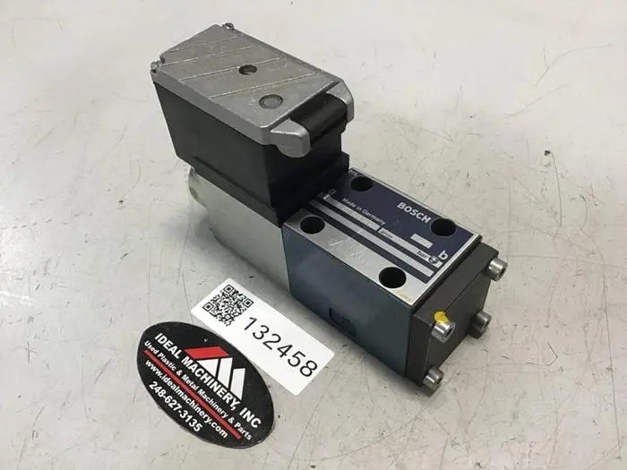 Used BOSCH 0 811 403 108 SERVO Valves/Fittings Michigan US | Ideal Machinery #589656