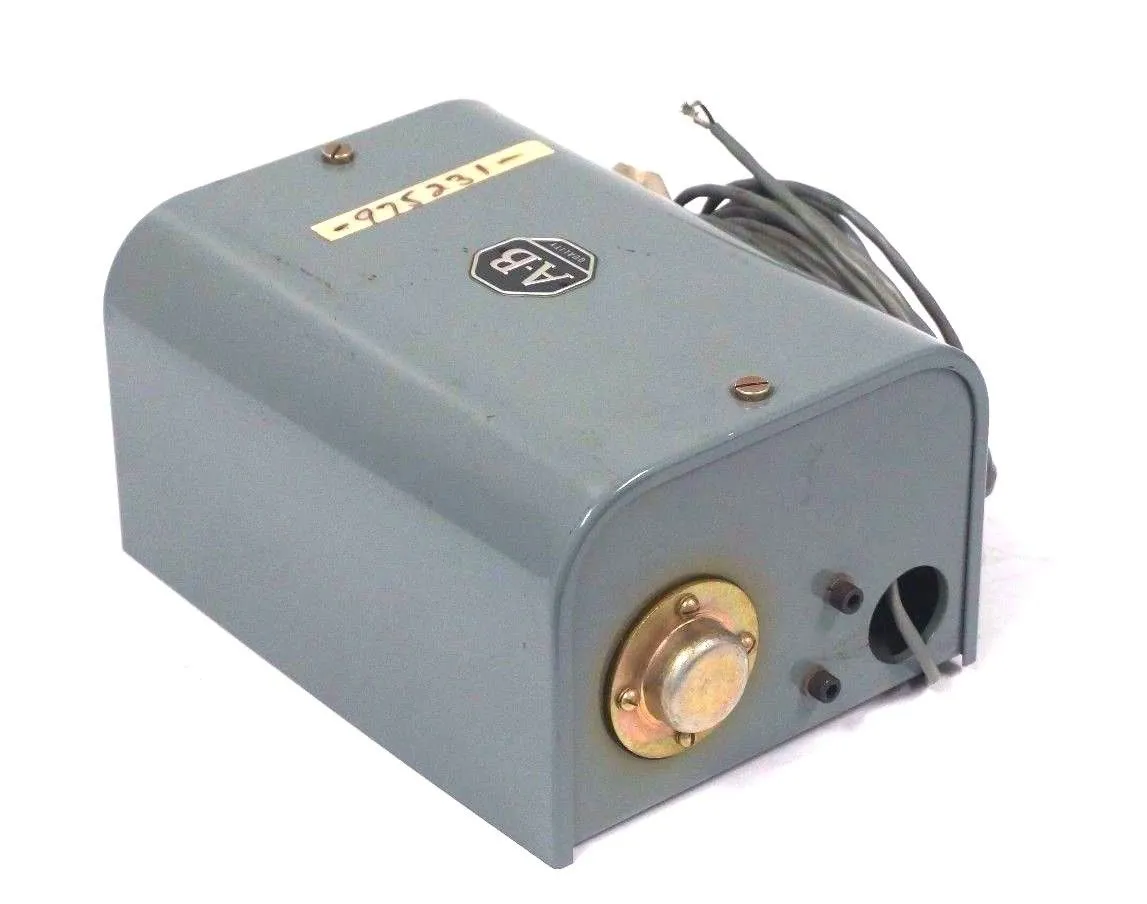 NEW ALLEN BRADLEY 803M-C4LH CAM SWITCH SER. A, 803MC4LH