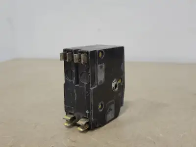 USED SQUARE D QO240