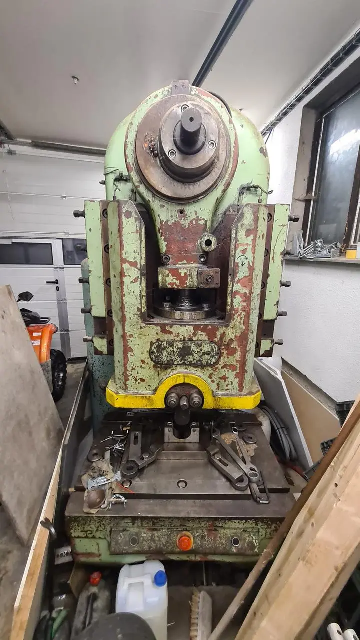 LE 160