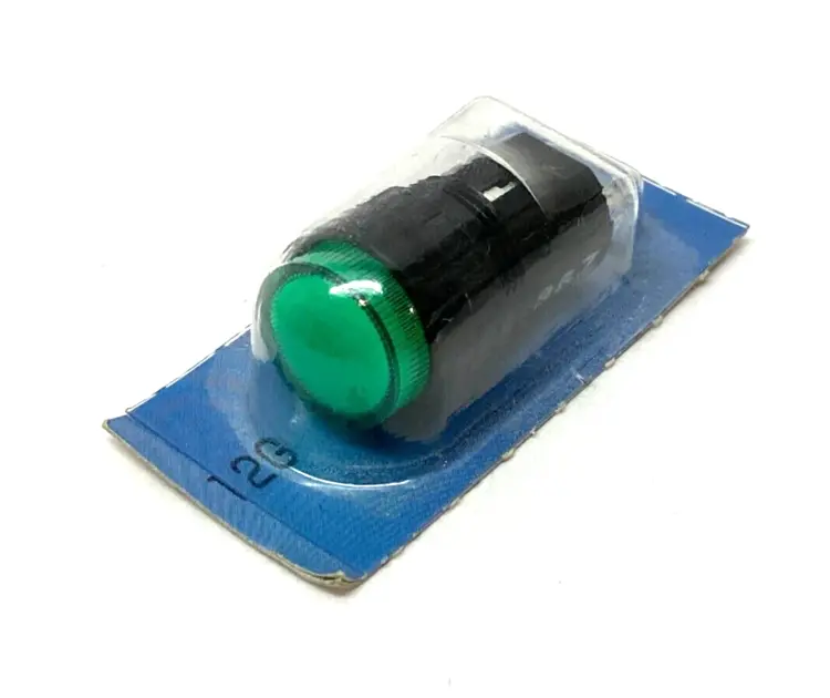 New | in-Stock IDEC Panel Mount LED Pilot Light GREEN Light Source Equipment Michigan US | Maverick Industrial Sales #1391293