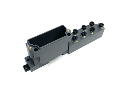 USED TURCK I/O BASE MODULE M8 X 8 4-PIN CONNECTION 6827384
