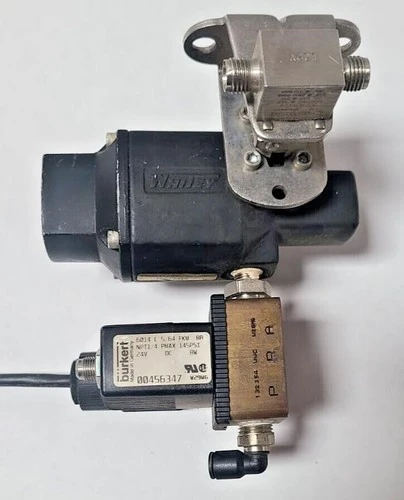 Burkert 6014-C-5/64-FKM-BR General Purpose 1/4" Valve 1/4"  145 PSI 24V Swagelok