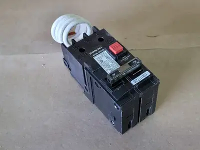 NEW SIEMENS Q240H