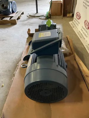 Sew Eurodrive KT77AM213/215 TOSHIBA/4 Gear Drive/Speed Reducer 7.5 HP 72rpm