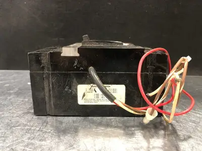 15 Amp, 3 Pole Circuit Breaker