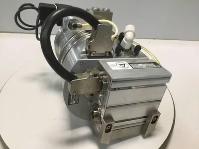 USED LEYBOLD TW250 S