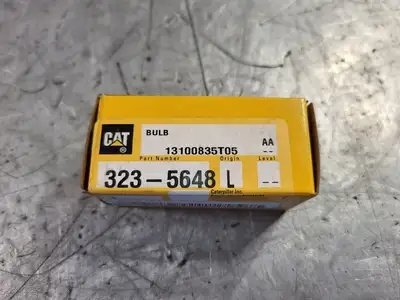 NEW CATERPILLAR 323-5648
