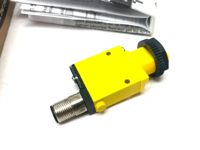 USED BANNER ENGINEERING MINI-BEAM FIBER OPTIC AMPLIFIER VISIBLE RED 650NM GLASS