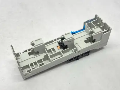 Used Wohner EQUES 60Classic Busbar Component Support Misc Electrical & Power Parts Michigan US | Maverick Industrial Sales #1401295