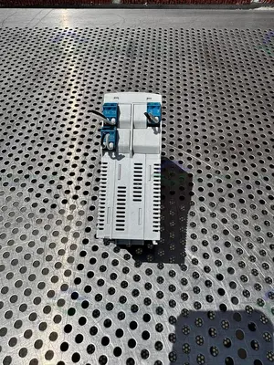 Used ENDRESS + HAUSER NIVOTESTER FTL 325P-O3E3 VIBRONIC POINT LEVEL DETECTOR Electronics & Components California US | Equipment Lab #1271600