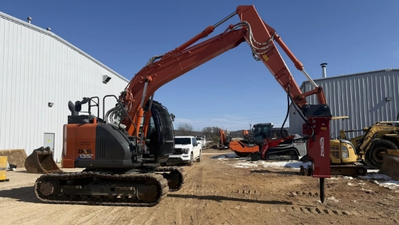 USED 2022 Hitachi ZX135USK-6