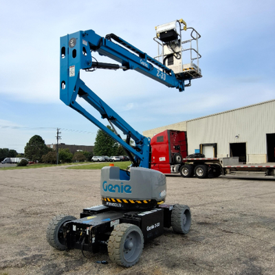 Used 2022 Z-33/18 Genie Articulating Boom Lifts Wisconsin US | Stack Equipment #1418940