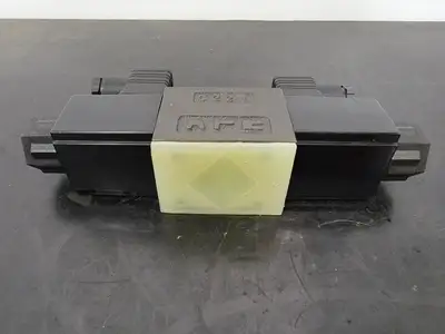 USED YUKEN DSG-01-3C60-A120-N-5090G