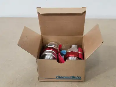 NEW THOMAS & BETTS STX100-467