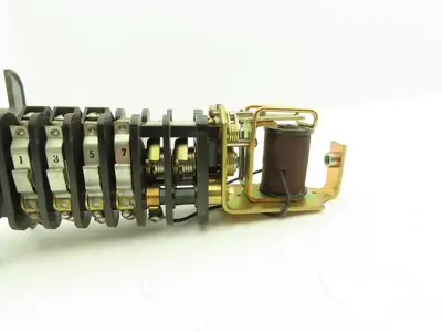 General Electric 12HEA61A224X2 Auxiliary Lockout Relay 125V DC