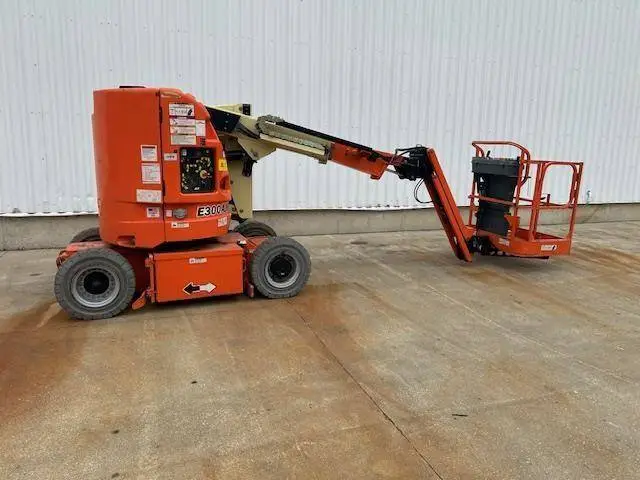Used 2014 JLG E300AJP Manlifts Illinois US | Somerset Equipment Sales #1542945