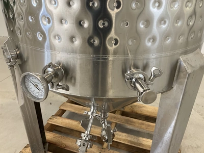 Used PSYCHO BREW JACKETED CONICAL FERMENTER/UNITANK 10BBL Jacketed Tanks Michigan US | Miedema Asset Management Group #1580123
