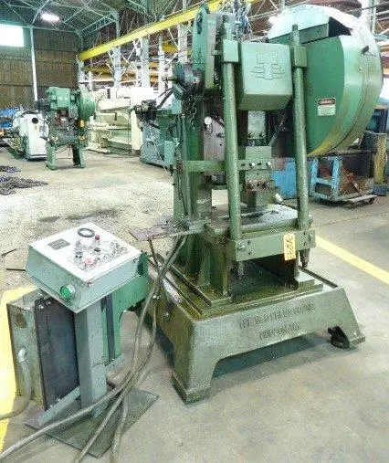 Used 1966 V&O 35 ST High Speed Production Presses Ohio US | CW WOOD MACHINERY #474063