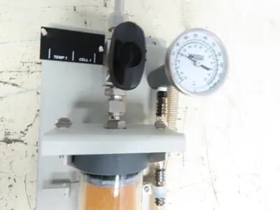 Rosemount CH-16D Larson-Lane Condensate Analyzer Temp Gauge Sealed Cartridge