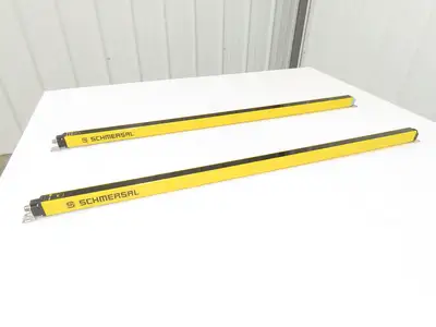 Schmersal SLC440-ER-0890-14-01 Safety Light Curtain Transmitter & Receiver Set