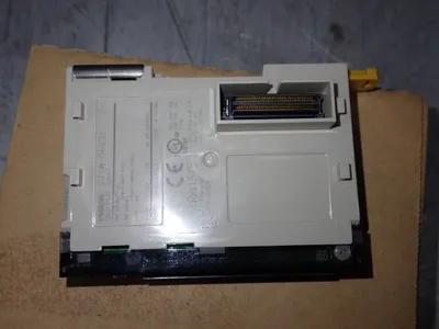 NEW OMRON CJ1W0D231