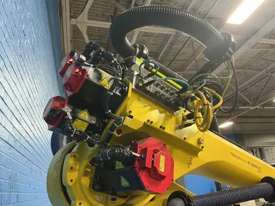 USED 2020 FANUC R2000IC 210L